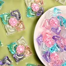 100颗洗衣凝珠，香味怡人，深层清洁，强力去污。柔顺衣物，持久留香，浓缩活性成分，低泡易漂洗，水溶性外膜，溶于水。