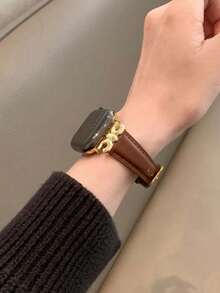 Fashion Designer Gold Metal Decor Soft Leather Brown Leather Watch Band Compatible With Apple Watch Ultra 3 2 1 SE/S10/S9/S8/S7/S6/S5/S4/S3/S2/S1 Series, & Stylish For Young Women, 38mm 40mm 41mm 42mm 44mm 45mm 49mm 46mm Smartwatch Strap, Global Hot Selling New Product, Unisex