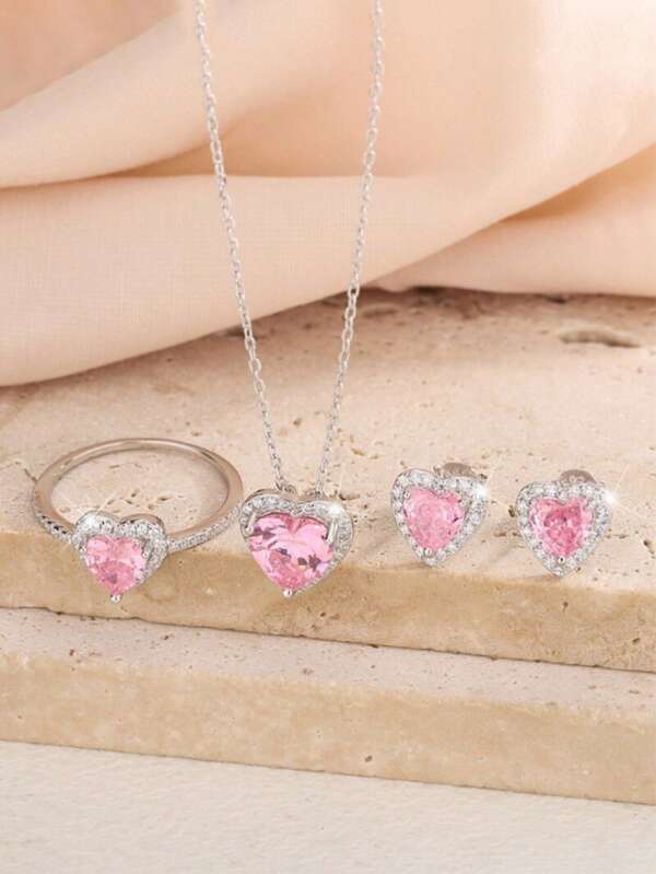 Conjunto de Joias de Prata 925 com Pedras de Zircônia em Formato de Coração Rosa - Brincos Petit Fofos, Colar, Anel, Presente para Namorado(a), Amigo(a), Aniversário, Adequado para Uso Diário, Viagem, Festa, Casamento, Joias de Luxo Femininas