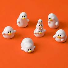 6pcs Random Style Cute Duck Car Decorations - High-Grade Resin Dashboard Decor, Adds A Fashionable Feel To The Interior