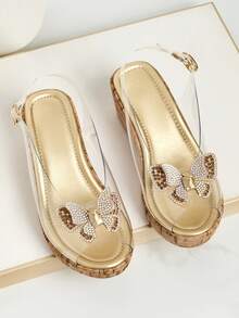 1 par de sandálias femininas versáteis, douradas, com pérolas e strass, lindas, bico redondo, adequadas para uso diário, dança, atividades ao ar livre, primavera