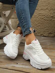 Zapatillas deportivas con cuña oculta para mujer, nuevos zapatos casuales blancos con suela gruesa y a prueba de agua para otoño/primavera