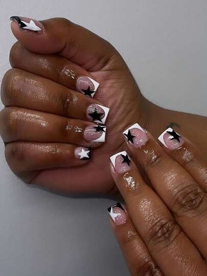 24pcs Short Creative Fashion False Nails, Versatile Manicure Styles. Classic Minimalist White French Short Square Nails, Black & White Pentagram Pattern, Silver Glitter, Y2K Edgy Chic Nail Art Set, Suitable For Women In Spring/Summer, Vacation, Party, Prom, Holidays, Essential Manicure Accessory.