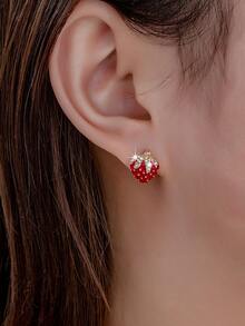 1 Pair Retro Cute Strawberry Rhinestone Stud Earrings, Suitable For Daily Wear And Gift