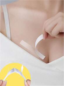 72Strips Fashion Clothing Tape Double-Sided Tape Strong Adhesive Transparent Body Tape Skin Friendlyty Transparent 72 Strips, Waist Belt Suitable For Various Types Of Clothing, Socks, And Anti Glare Summer Cooling,Beach,Travel