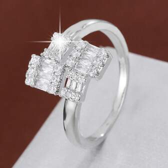 1枚几何方形对称交叉设计立方氧化锆女戒指