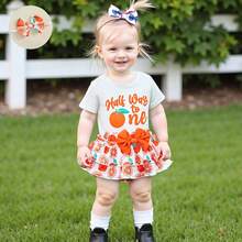 Half Way To One Newborn Baby Girls Birthday Outfits Letter Print Romper Bodysuit Top + Strawberry/Ice Cream/Orange/Watermelon Print Shorts + Bow Headband 3Pcs Clothes Set - 橘色 - 查看 2