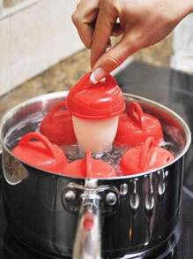 1 pièce Cuiseur à œufs en silicone, anti-adhésif et résistant à la chaleur, conception facile à démouler et à verser pour des œufs mollets parfaits, tasse à vapeur d'œuf créative résistante à la chaleur avec couvercle, moule à œufs pochés, tasse à œuf facile à nettoyer pour le petit-déjeuner, ustensile de cuisine, maison et cuisine Cuisine et salle à manger Ustensiles à œufs Cuiseur à vapeur pour œufs (couleur et style aléatoires)