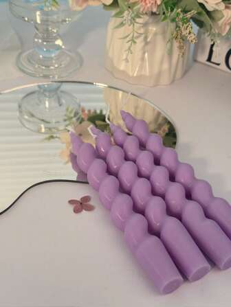 4 piezas/2 piezas Velas aromáticas púrpura románticas avanzadas con rosca, velas sin humo, muy adecuadas para decoraciones de boda de verano y decoración de la habitación, decoración de fiestas de cumpleaños, regalos para buenos amigos, regalos para mujeres, regalos del Día de la Madre, regalos de graduación