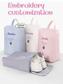 1 pièce Sac de rangement pour chaussures personnalisé avec broderie, sac de voyage portable grande capacité pour chaussures, organiseur de chaussures pour voyage d'affaires et vacances, couvre-chaussures de sport et de pantoufles, sac à chaussures imperméable, anti-poussière et anti-humidité, sac à chaussures dédié au fitness et aux voyages, convient pour un usage quotidien, cadeau pour la famille, les amis, la mère, le père, convient pour la fête des mères, la fête des pères, la Saint-Valentin, la fête des infirmières, Noël, cadeau d'anniversaire personnalisé