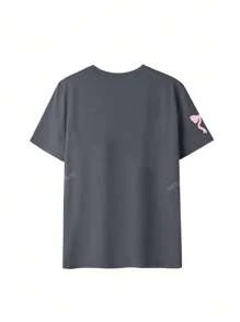 Camiseta feminina com estampa fofa de laço e número 23, gola redonda e manga curta, top moderno e versátil para o verão