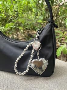 1个心形金属钥匙扣，Y2K风格包包挂饰，甜美别致的时尚配饰 - 銀色 - 查看 8