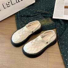 Women Flats