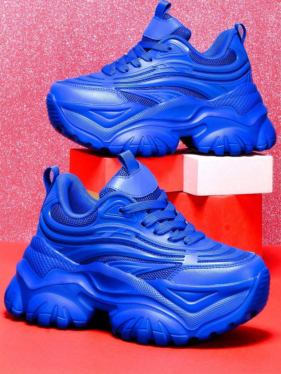 Tênis Femininos de Plataforma Elevada e Solado Grosso, Sapatos Casuais de Salto Alto Branco Puro, Malha Respirável com Cadarço, Sola Ultraleve e Versátil, Bico Redondo para Uso Externo, Verão, Diário, Encontros, Academia, Trabalho, Confortável, Absorção de Impacto, Antiderrapante, Resistente ao Desgaste, Altura Aumentada 7cm