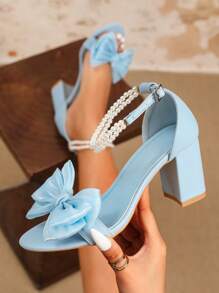 Sandalias de tacón alto con estilo francés para mujer con tacón de 2,95 pulgadas de grosor, tacones altos de moda versátiles con punta cuadrada, decoración de lazo, punta redonda, color azul para vestido, hebilla con detalles de perlas, cómodos zapatos de tacón sin cordones, adecuados para tallas de la 35 a la 44 de la UE. Elegante y cómodo para uso diario y ocasiones especiales.