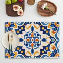 A Set Of 4/6pcs With Blue Patterns, Table Placemats, Made Of Machine Washable Polyester Fiber, This Rectangular Heat-Resistant Placemat Is Heat-Resistant, Stain Resistant, Waterproof, And Easy To Clean. It Is Suitable For Desktop Decoration, Holiday Party Decoration, And Desktop Protection, And Is Suitable For Both Home And Outdoor Use