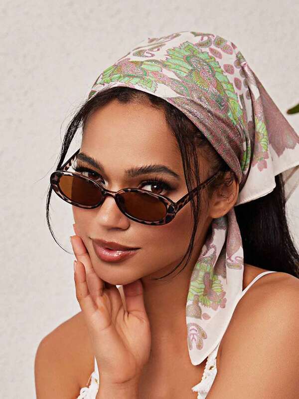 زوج من النظارات الشمسية ذات الإطار الصغير البيضاوي الرجعي، مصنوعة من مواد البولي كربونات عالية الجودة، نظارات أنيقة وشخصية تناسب موسم العودة إلى المدرسة، مع زجاج مضاد للأشعة فوق البنفسجية