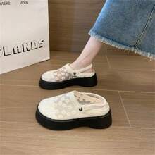 Women Flats