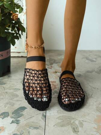 女士平底凉鞋镂空，2025 新款夏季网眼沙滩度假防滑一脚蹬拖鞋，黑色和杏色，时尚优雅奢华音乐节朋克别致狂野性感女士鞋，加大码