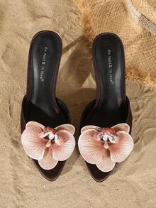 On feet& in love 女士时尚优雅花卉装饰缎带露趾高跟穆勒凉鞋，适合连衣裙