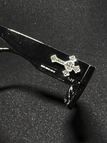 POLASUP 1pc Men/Women Rhinestone Cross Decor Polycarbonate Anti-Explosion Lens Fashion Glasses, Sports Casual Street Retro Flat Top Copper Hinge Non-Plastic Hinge UV Protection Sunglasses (Comes With Glasses Strap And Cleaning Cloth)