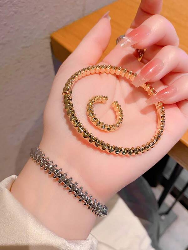 2pcs European & American Style Vintage Rivet Asymmetrical High-End Luxury Personalized Copper Ring & Bracelet Jewelry Set
