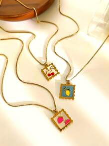 1 pieza Collar con colgante de cereza de fruta linda, collar con colgante cuadrado versátil de fresa colorida o limón de moda para mujer