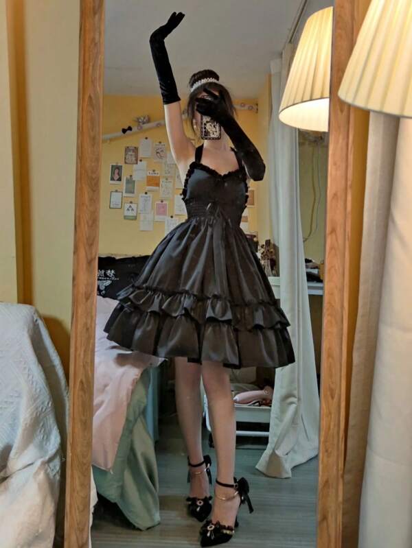 1 Stück charmantes, elegantes, Retro-Satin-Lolita-Kleid mit Trägerlosen Schulterausschnitten, geeignet für Lolita-Cosplay oder den Alltag Outfit