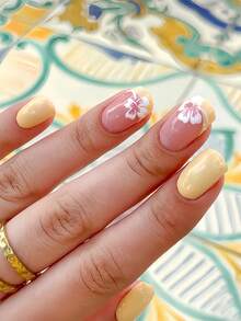 24 片短长形按压式凝胶指甲时尚春夏 Y2K 风格奶油黄色春夏法式假指甲清新可爱风格撞色白色夏威夷花朵全覆盖假指甲适用于女士和女孩，提升您的风格，包括 1 片粘合标签和 1 件迷你锉刀条果冻凝胶随机发货指甲用品指甲 - 黃色 - 查看 1