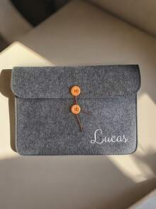 Customized Felt A4 Document Bag With Name Text, Personalized Button File Folder, Customized Name Business Portfolio Briefcase, Button Closure Storage Pouch, Felt Document Bag, Envelope Design, Minimalist Style, Portable Business Vertical Carrying Case,Back To School,School Supplies,Office Decor
