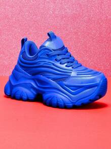 Tênis Femininos de Plataforma Elevada e Solado Grosso, Sapatos Casuais de Salto Alto Branco Puro, Malha Respirável com Cadarço, Sola Ultraleve e Versátil, Bico Redondo para Uso Externo, Verão, Diário, Encontros, Academia, Trabalho, Confortável, Absorção de Impacto, Antiderrapante, Resistente ao Desgaste, Altura Aumentada 7cm