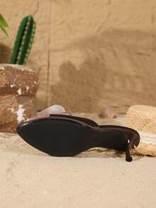 On feet& in love 女士时尚优雅花卉装饰缎带露趾高跟穆勒凉鞋，适合连衣裙