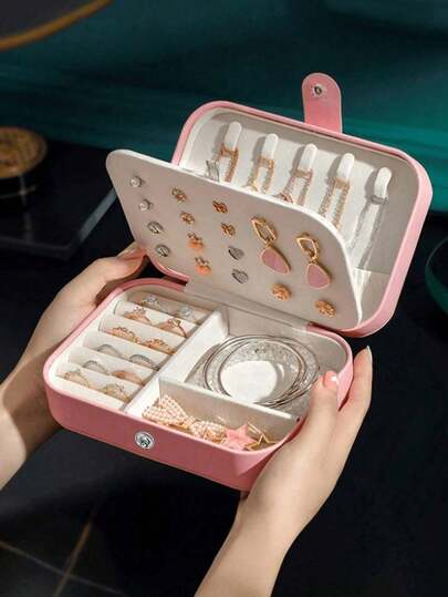1 件大容量旅行珠宝盒便携式珠宝收纳盒大容量珠宝整理盒多功能戒指盒项链盒首饰盒配件展示架化妆盒适用于耳环耳环盒戒指手镯腕带项链女士收纳整理器旅行必需品礼物返校