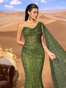 Faeriesty Haute Glamour 奢华亮片单肩披肩晚礼服 - 戏剧性的不对称，透明的覆盖层和美人鱼轮廓，高开衩和合身腰部，适合豪华宴会和迷人活动