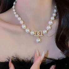 1 Set Fashionable Rhinestone Letter Earrings, Design Luxury Small Batch Earrings For Women - Yellow Gold - View 2