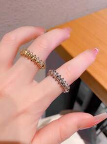 2pcs European & American Style Vintage Rivet Asymmetrical High-End Luxury Personalized Copper Ring & Bracelet Jewelry Set
