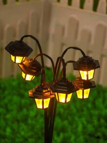 1pc Retro Lantern Decorative Light, Solar-Powered 6LED, Retro Street Lamp Shaped Decorative Light, Suitable For Garden Courtyard Decoration, Balcony Back Garden, Lawn Decorative Light, Outdoor Garden Path Decoration, Suitable For Halloween, Christmas And New Year Decorative Light