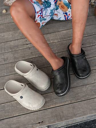 Men's Solid Color Hollow Wooden Clogs, Comfortable Non-Slip Casual Soft EVA Slippers, Suitable For Indoor & Outdoor Activities