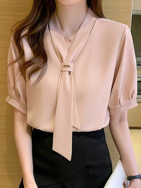 Camisa casual de mujer de manga corta con cuello de cinta de unicolor, para verano