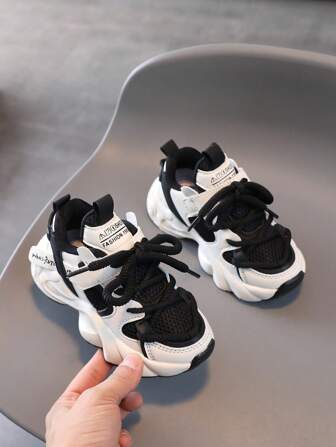 2025年春季新款儿童休闲运动鞋厚底运动鞋，适合男孩和女孩的时尚鞋