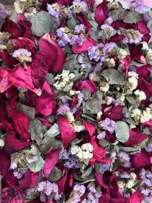 Natural Dried Real Rose Petals For Wedding, Birthday, Proposal Romantic Decoration, Bath, Foot Soak, Spa, Milk Bath Ceremony