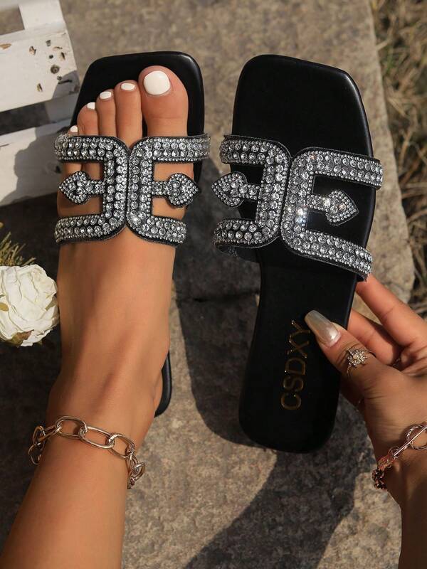 New 2025 Diamond Studded Elegant Stylish Ladies Sandals, Luxury Replica, Available In Multiple Sizes
