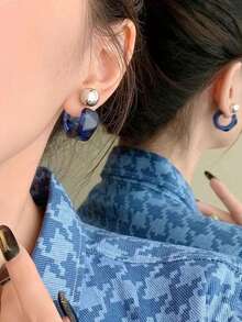 1 Pair Asymmetrical Resin Acrylic Hoop Earrings - Multicolor - View 2