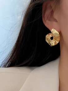 Fashionable Abstract Asymmetrical Wavy Stud Earrings