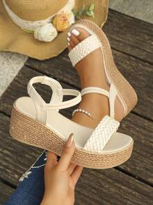 1 Pair Summer Thick Sole Platform Sandals, Casual Versatile Footwear For Teenagers, Slightly Small Size