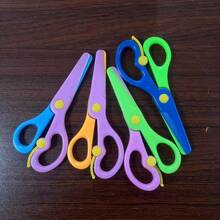Plastic Safety Scissors, Craft Scissors For Student Handwork, Mini Plastic Scissors (Random Colors), Beginner Scissors, DIY Art Tools, Children Art And Craft Tools, Office Supplies, 1pc/2pcs/3pcs/6pcs,Back To School