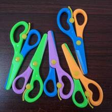 Plastic Safety Scissors, Craft Scissors For Student Handwork, Mini Plastic Scissors (Random Colors), Beginner Scissors, DIY Art Tools, Children Art And Craft Tools, Office Supplies, 1pc/2pcs/3pcs/6pcs,Back To School