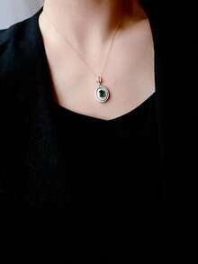 1 件 S925 纯银原创经典皇家风格圆形吊坠，带绿色锆石，优雅复古项链，适合女性日常佩戴、节日、派对、珠宝礼物 - 宮廷風圓形吊墜項鍊 - 查看 2