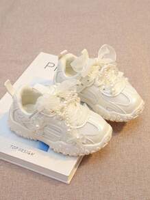 1 Paar Mädchen Kunstperlenschmuck & Spitzenblume Dekoration Prinzessin Stil Lässig atmungsaktive weiche Sohle Sportschuhe, neue Kollektion Frühling/Sommer 2025