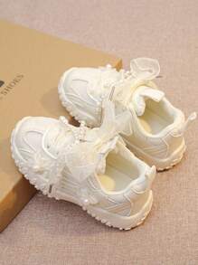 1 Paar Mädchen Kunstperlenschmuck & Spitzenblume Dekoration Prinzessin Stil Lässig atmungsaktive weiche Sohle Sportschuhe, neue Kollektion Frühling/Sommer 2025